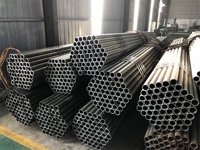 德宏小口径厚壁无缝钢管