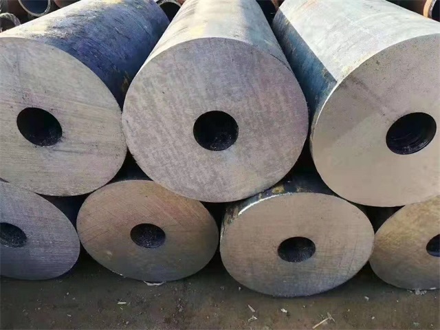 德宏35crmo厚壁无缝钢管