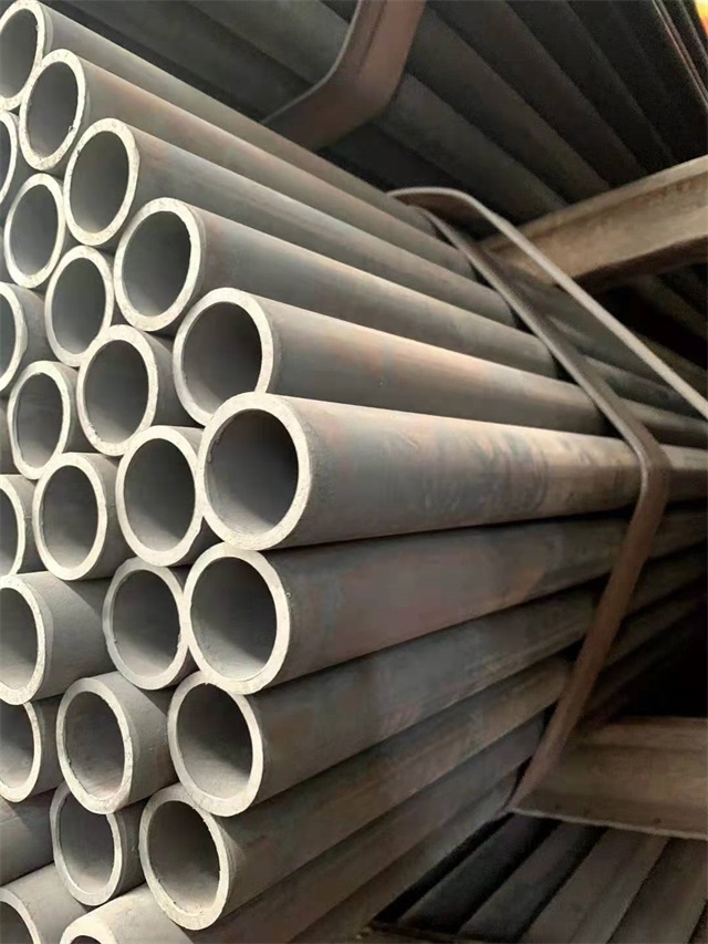 德宏15CrMo结构钢管