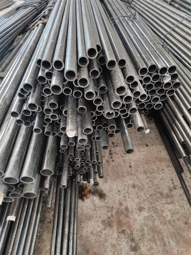 德宏精密光亮无缝钢管厂